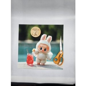 DOSTEPNE Panel VELVET 40CMx40CM - LABUBU SKRZYDEŁKA